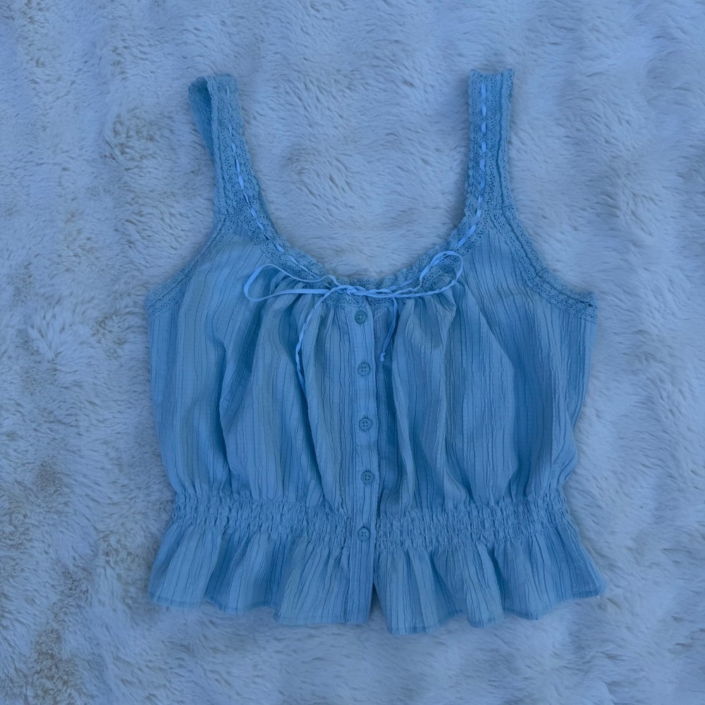 American Eagle Blue Seersucker Lace Trim Smocked Crop Tank Top Womens Medium - Picture 1 of 7